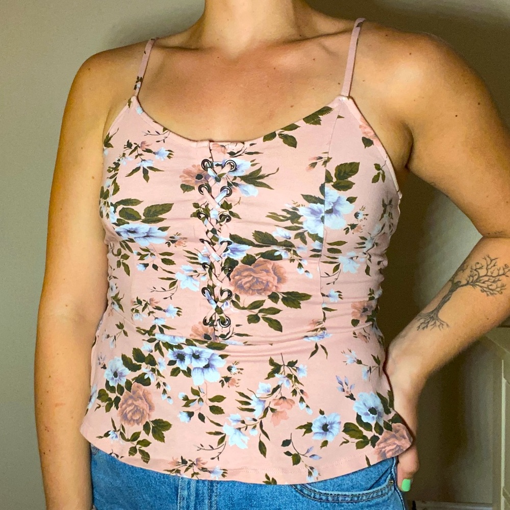 American Eagle | Women’s Floral Tank | Cropped